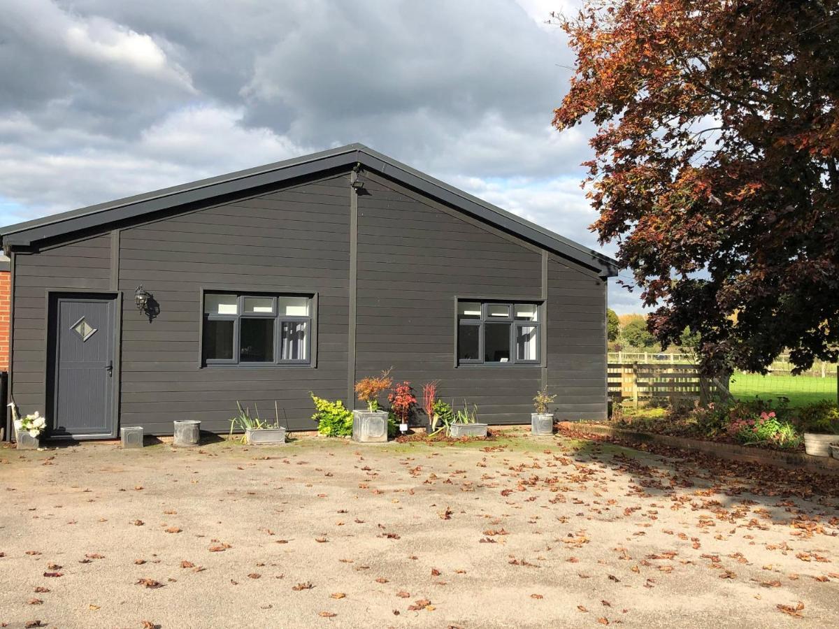 2 Barn Cottages Whitchurch  Exterior photo